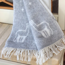 Load image into Gallery viewer, Pleed "Hall Alpaka"