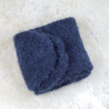 Load image into Gallery viewer, Soft scarf with alpaca wool