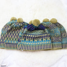 Load image into Gallery viewer, Colorful pom-pom hat