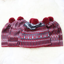 Load image into Gallery viewer, Colorful pom-pom hat