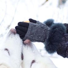Load image into Gallery viewer, Baby alpaca wool hand warmers