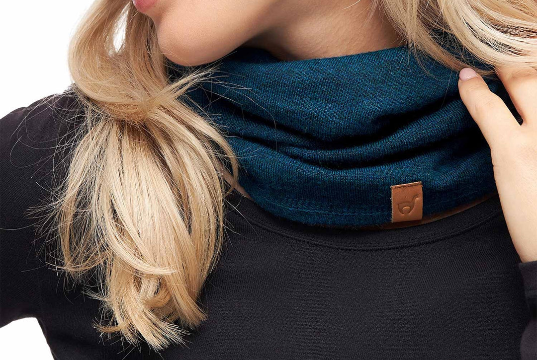 Sporty infinity scarf