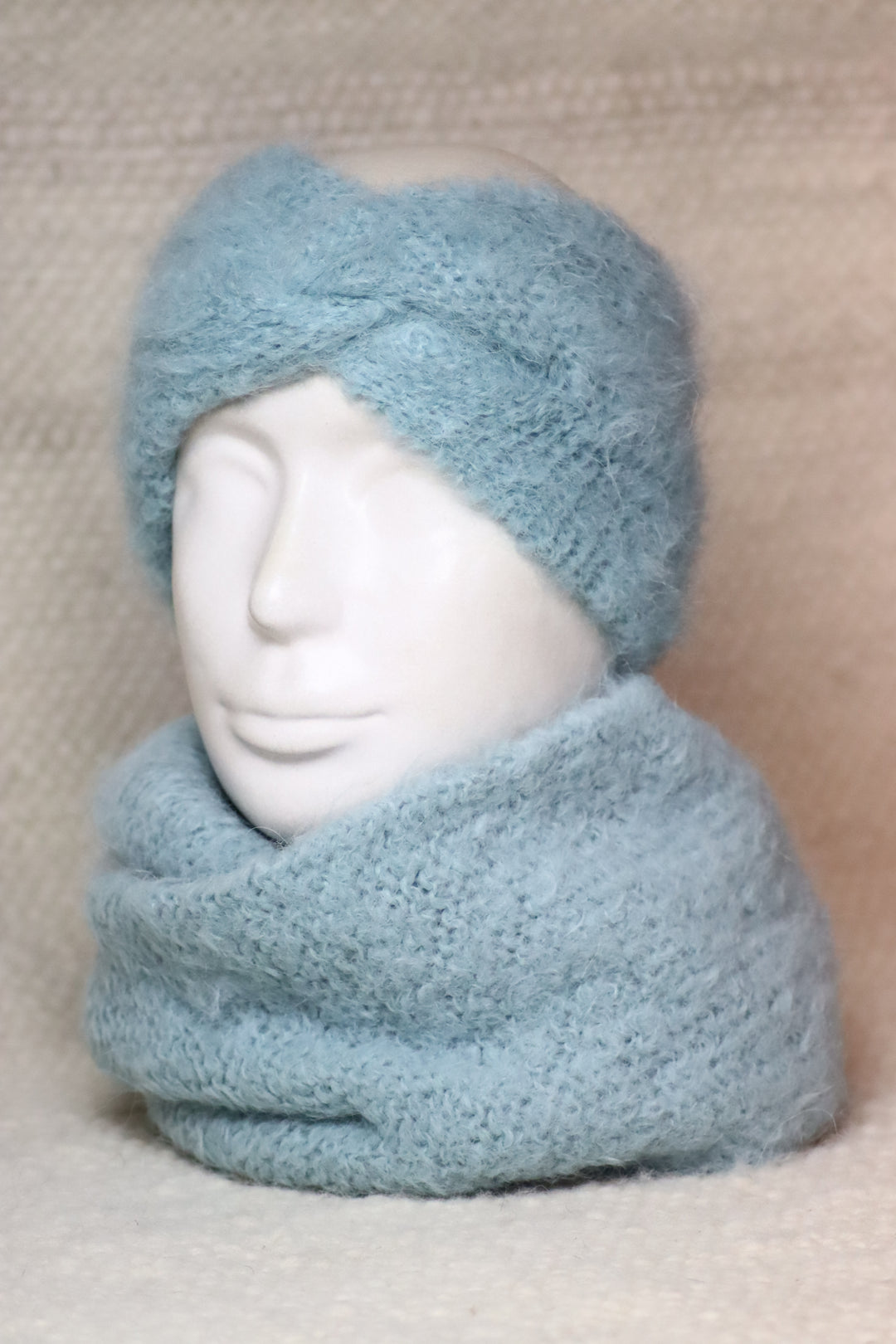 Soft alpaca wool infinity scarf - Puffy