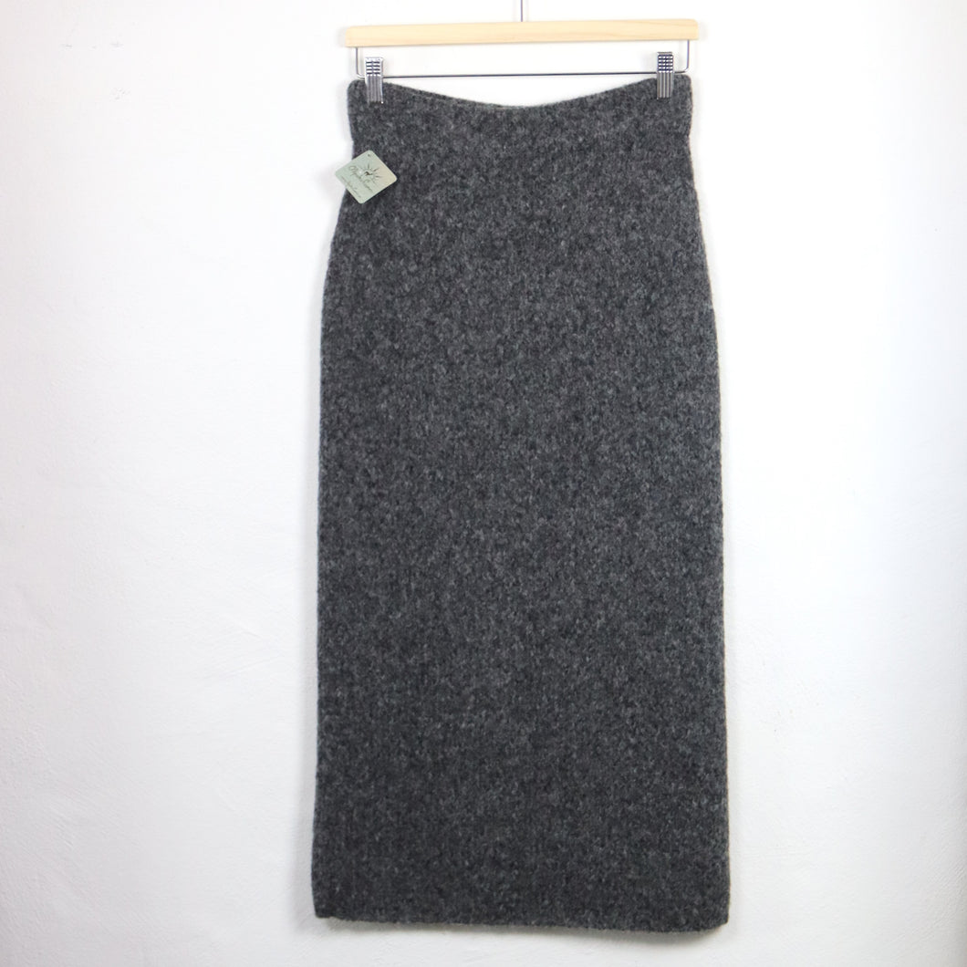 -10% Long plain skirt