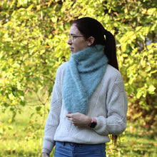 Load image into Gallery viewer, Soft scarf with alpaca wool
