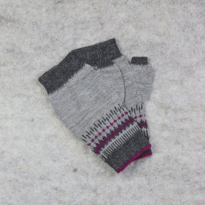 Fingerless gloves
