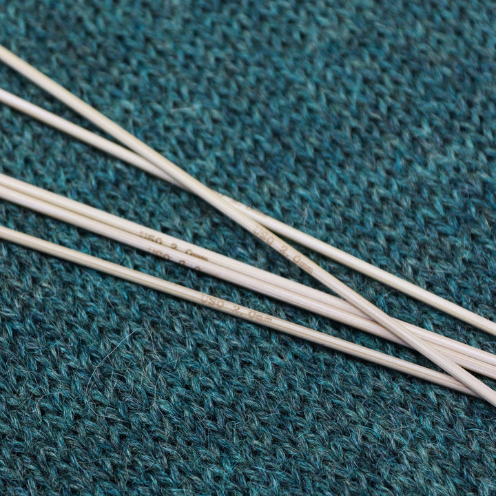 Bamboo knitting needles