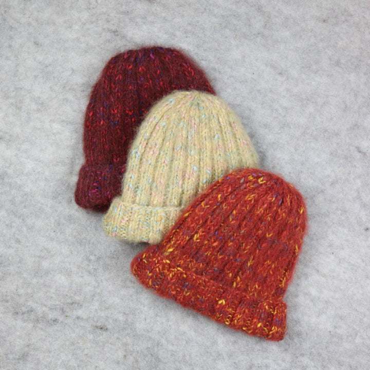 Hat made of blended yarn