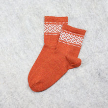 Load image into Gallery viewer, Women&#39;s socks
