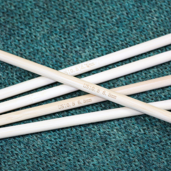 Bamboo knitting needles